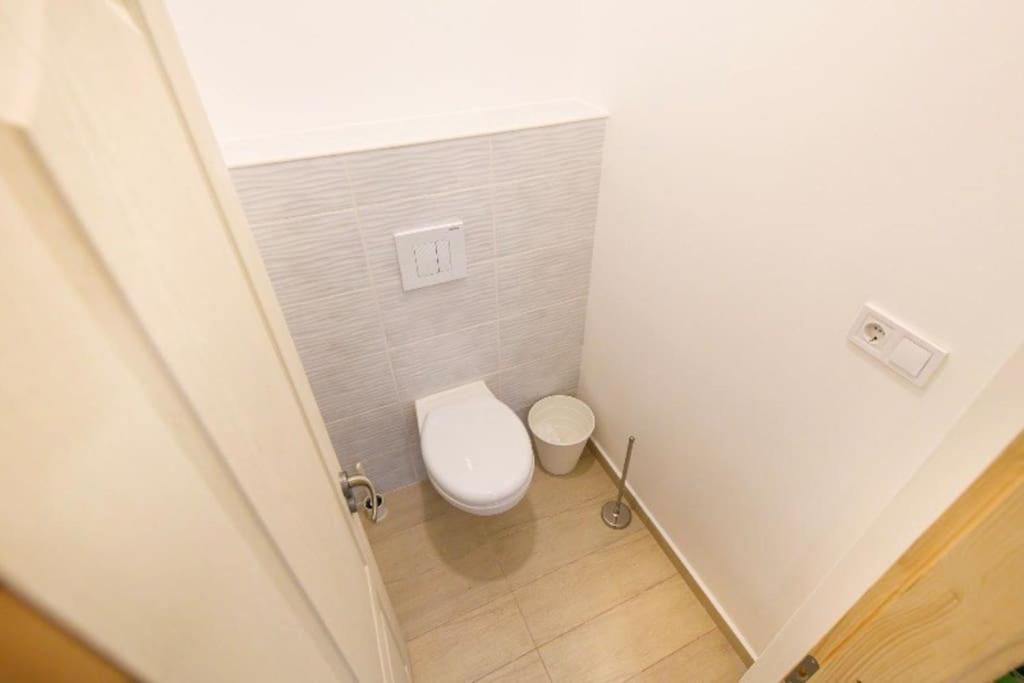 2 Bedroom Flat In Nyar Str., Boutique Budapest Ngoại thất bức ảnh