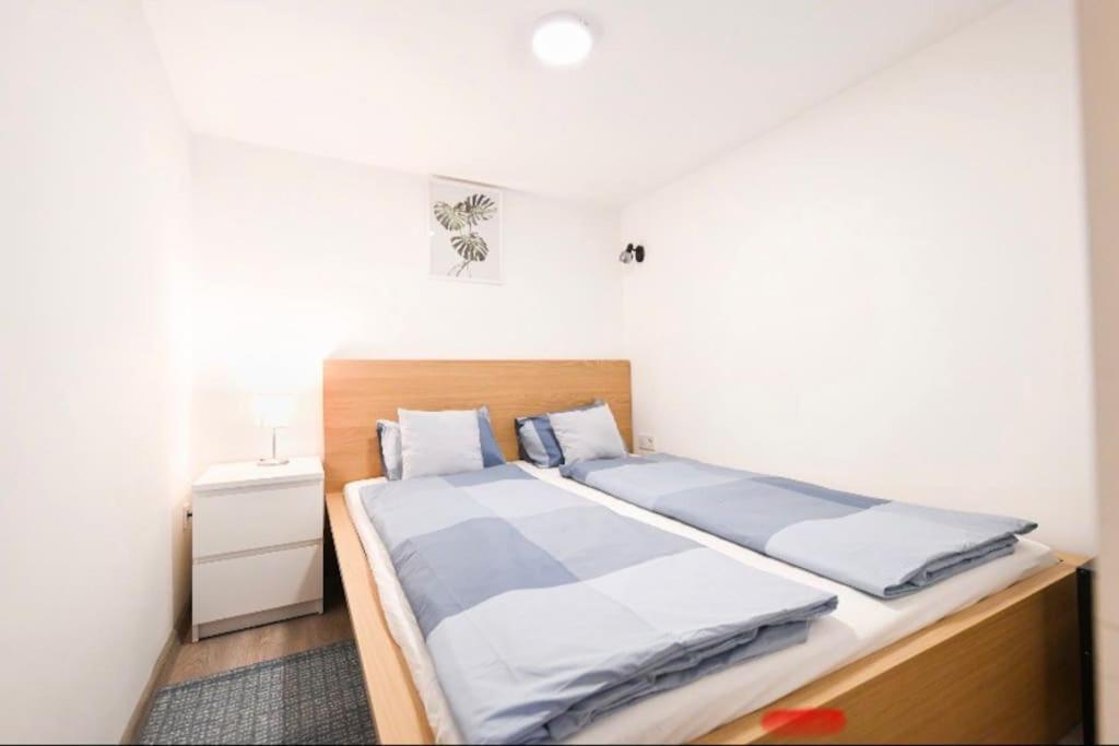 2 Bedroom Flat In Nyar Str., Boutique Budapest Ngoại thất bức ảnh